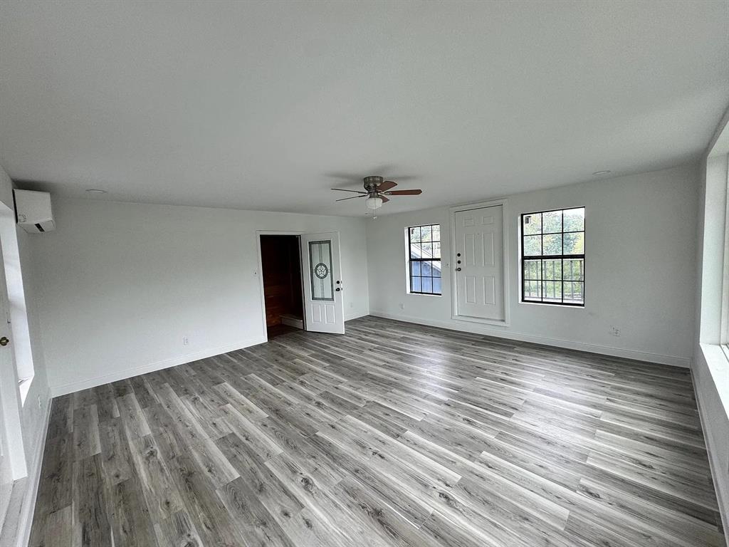 (VACTY3FOLD) CLS 3 FRAME 1999 & OLDER CITY OF VA - Residential Lease