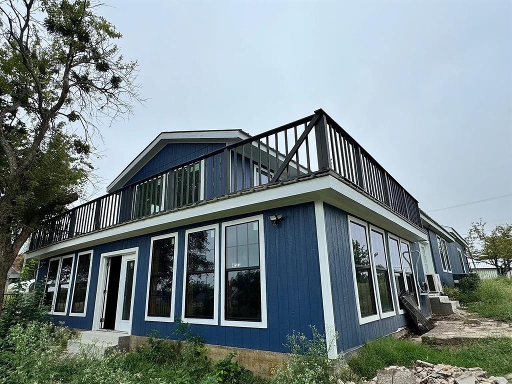 (VACTY3FOLD) CLS 3 FRAME 1999 & OLDER CITY OF VA - Residential Lease