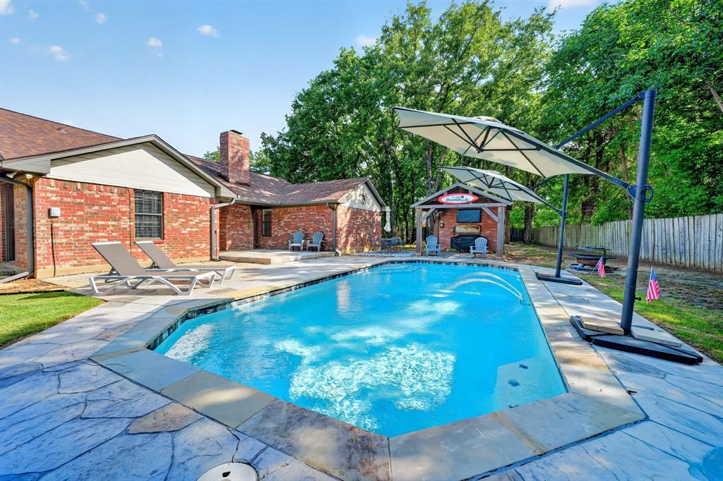 23 Hillside Drive