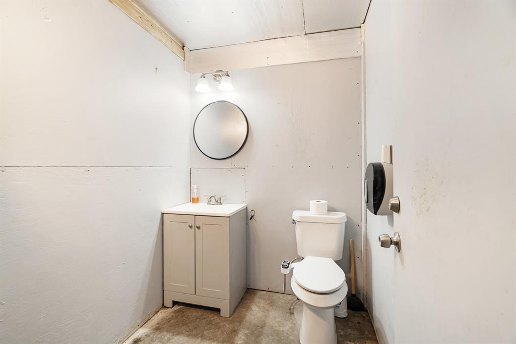 City Of Paris - Commercial Sale