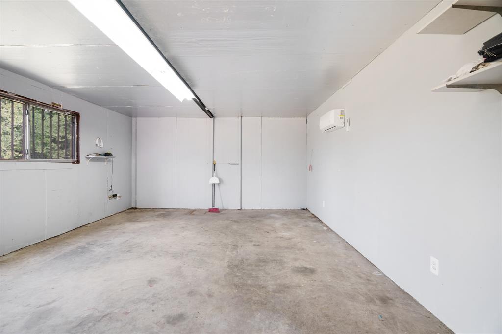 City Of Paris - Commercial Sale