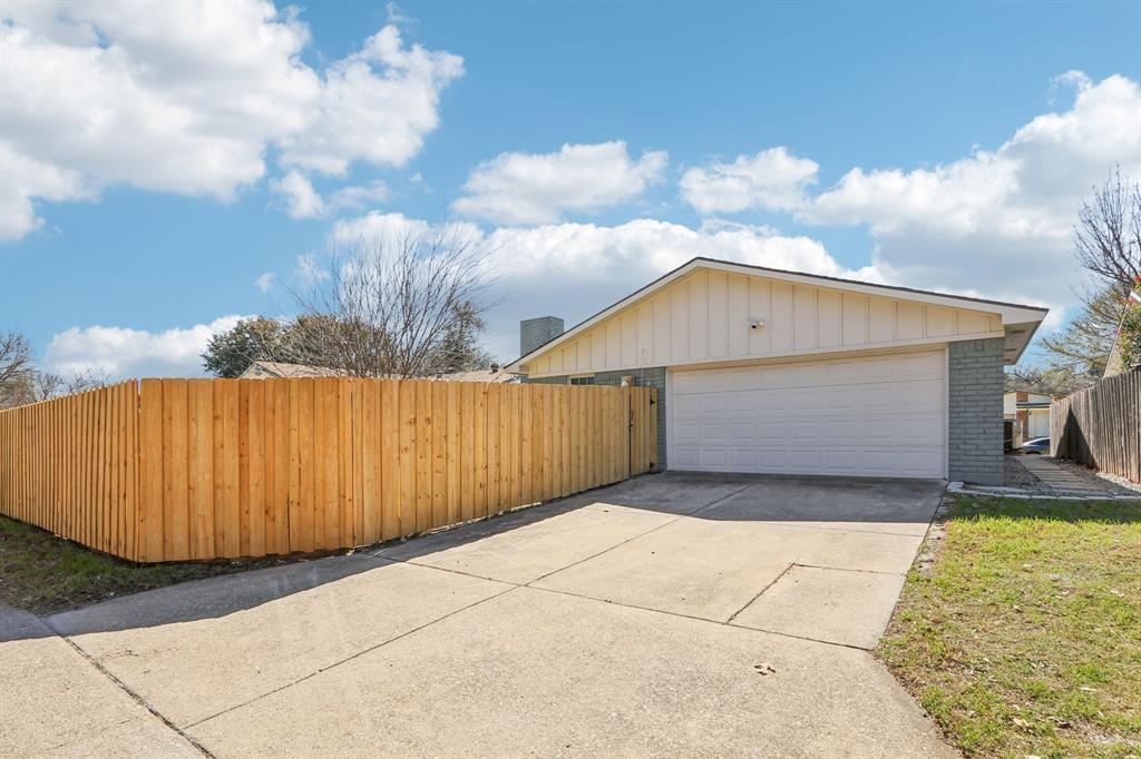 Briarwood Estate - Residential