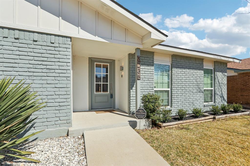 3235 Tres Logos Lane