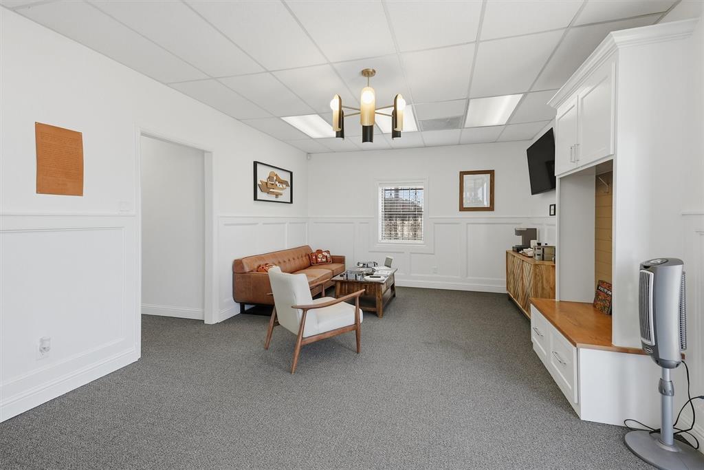 3405 E Highway 377