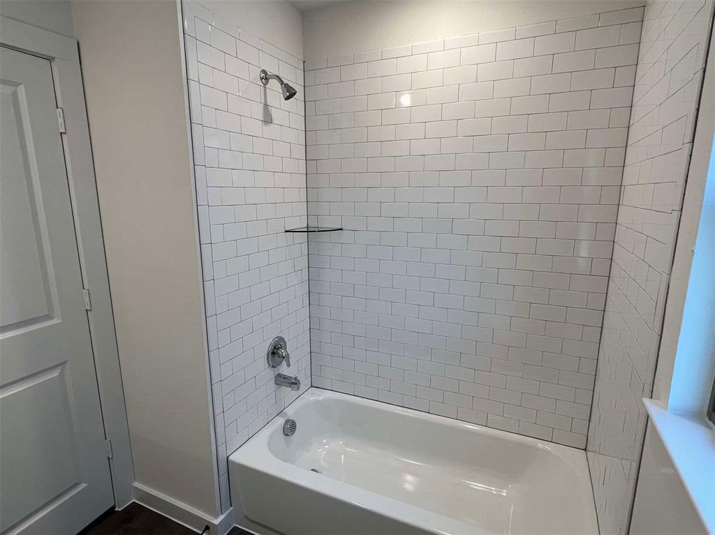 COUCH SIMS THIRD ADDN REPLAT FAIRMOUNT ADDITI - Residential Lease