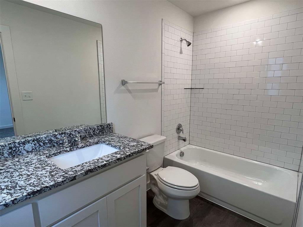 COUCH SIMS THIRD ADDN REPLAT FAIRMOUNT ADDITI - Residential Lease