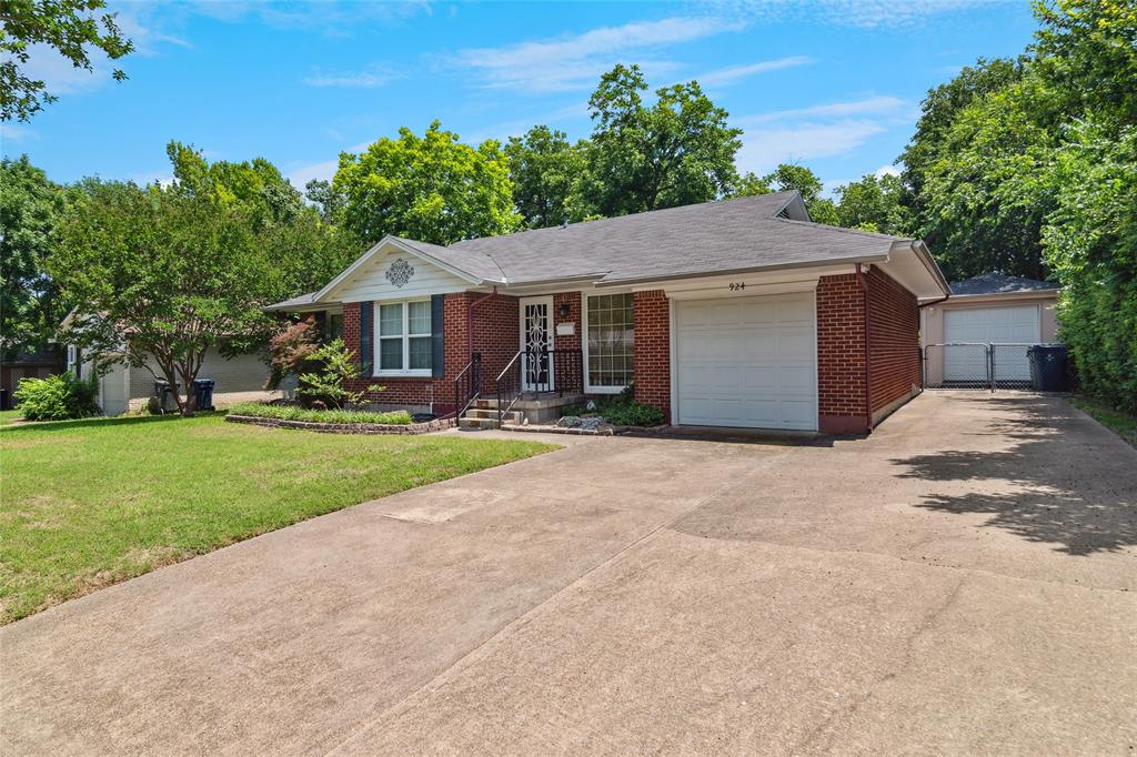 924 Old Orchard Road