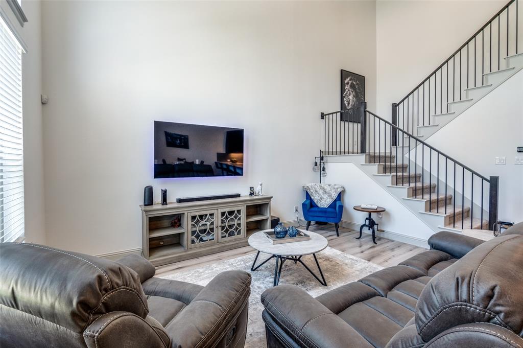 8725 Phoebe Road