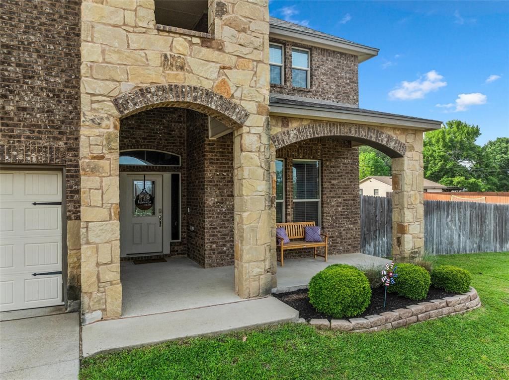 Photo of 5801 Beckon, Waco, TX 76708 (MLS # 21243058)