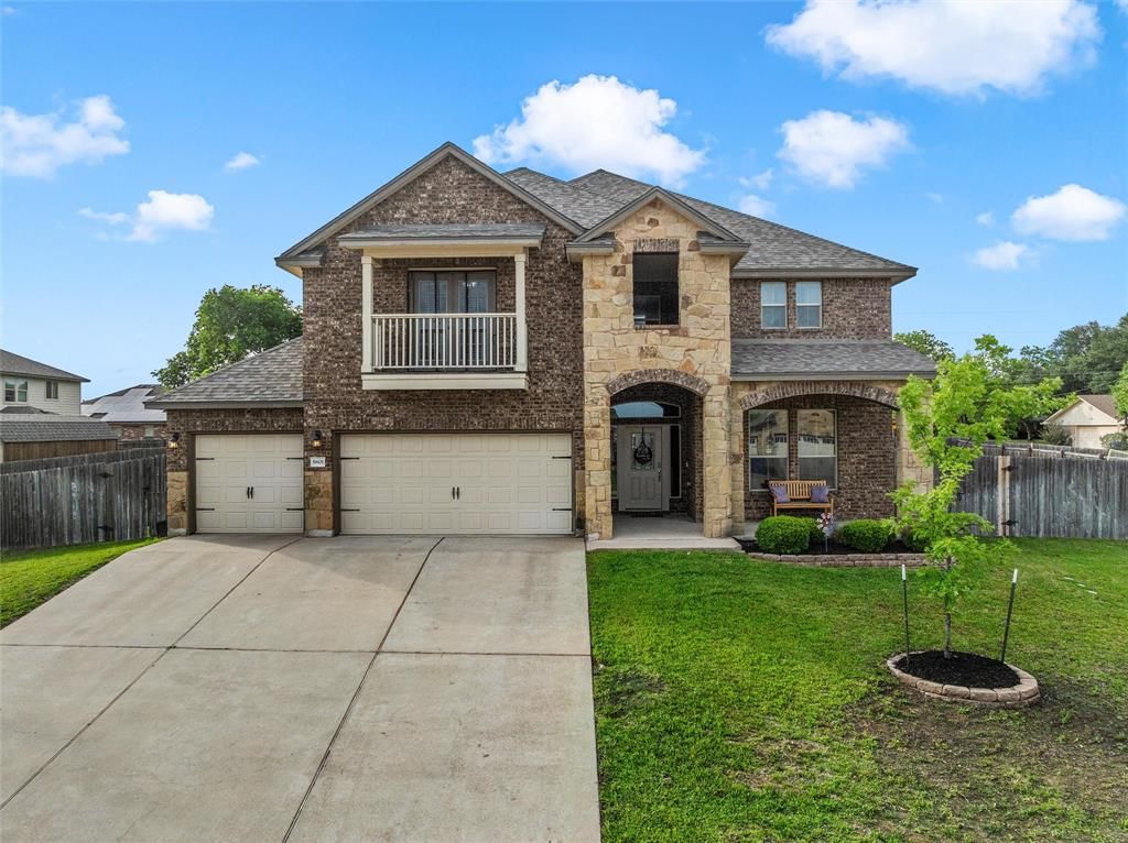 Photo of 5801 Beckon, Waco, TX 76708 (MLS # 21243058)