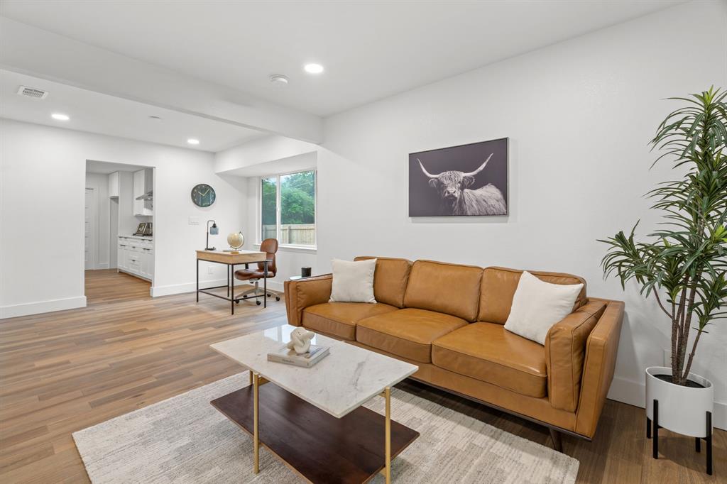 9342 Springwater Drive