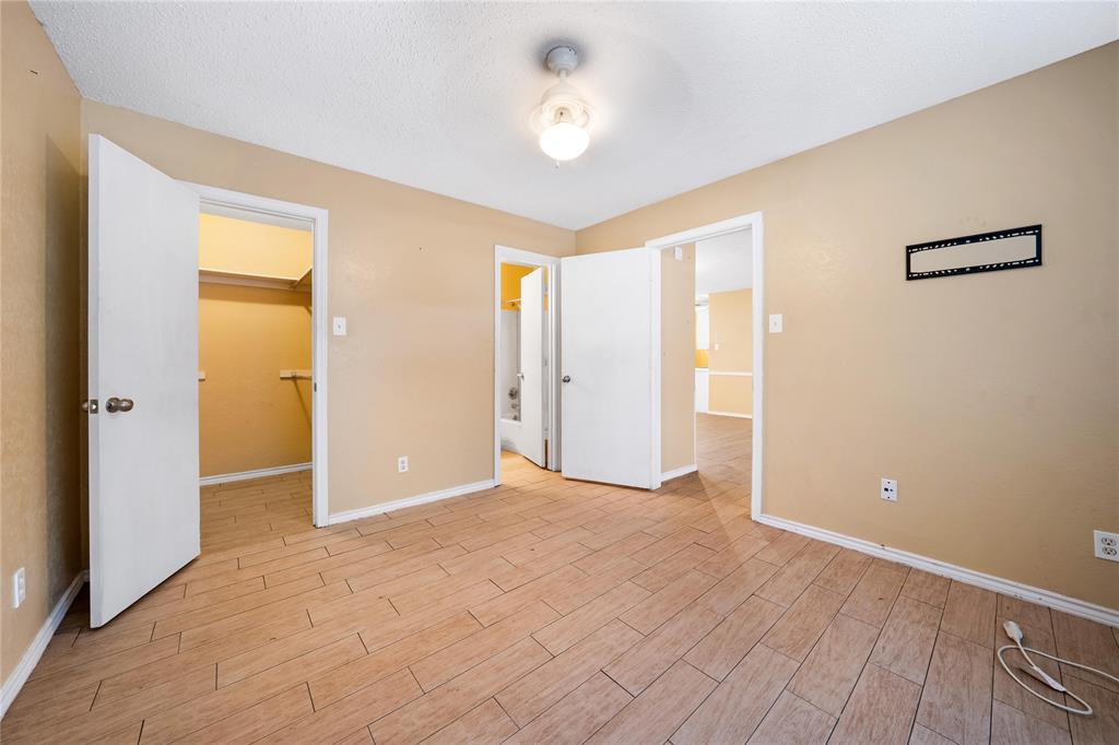 700 Long Court