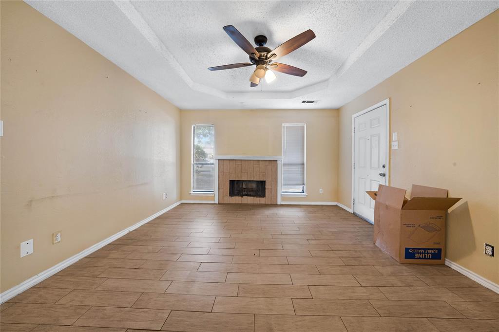 700 Long Court