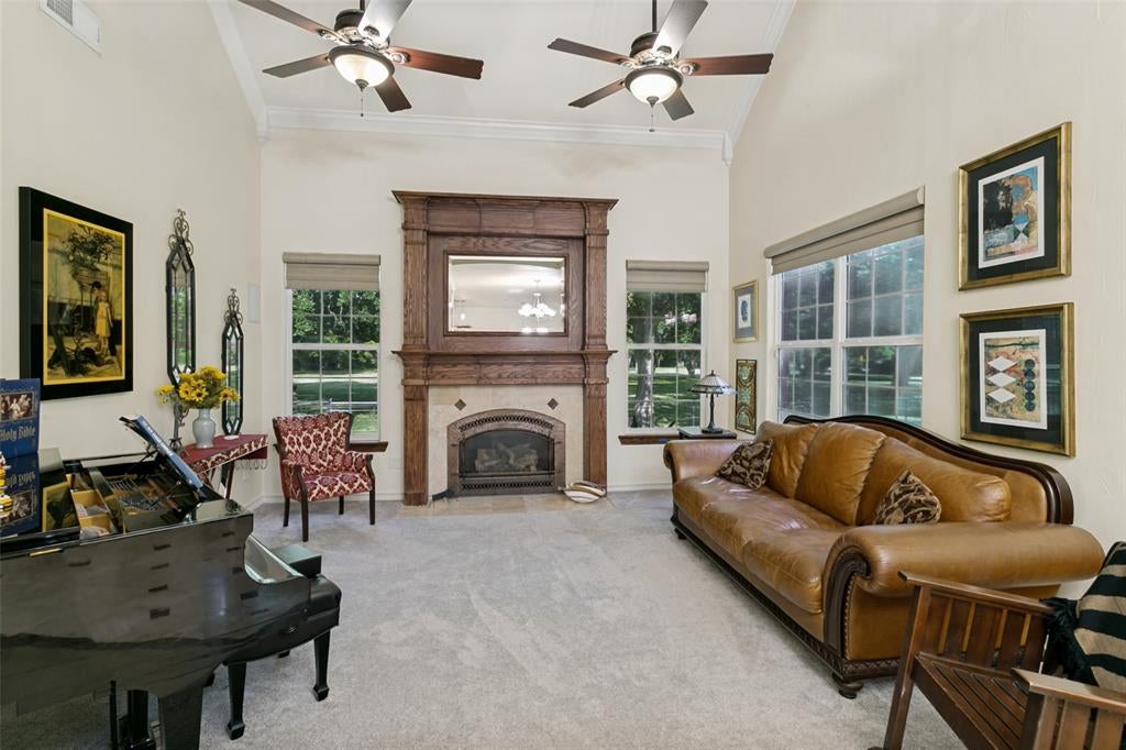 1290 Fox Lane