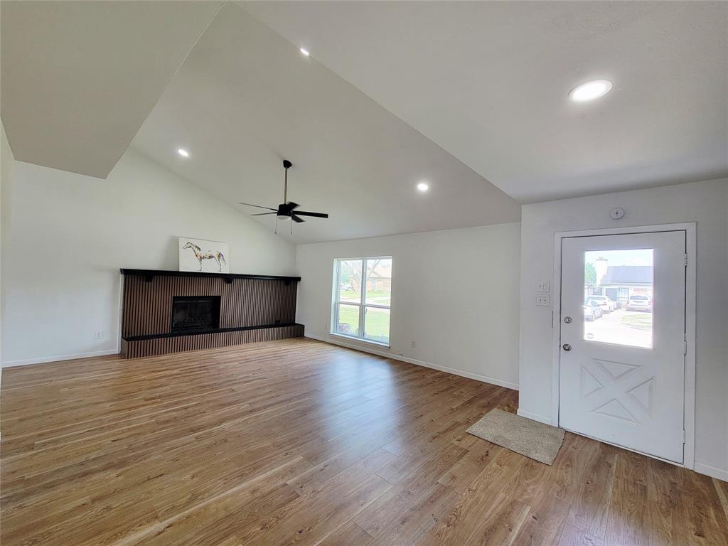 2317 Woodhollow Avenue