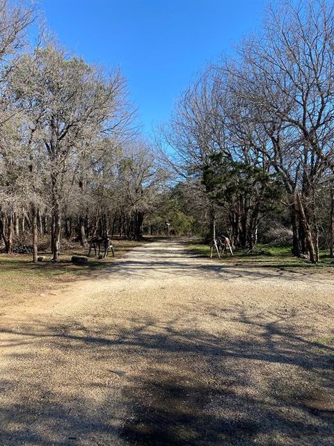 A home in Glen Rose