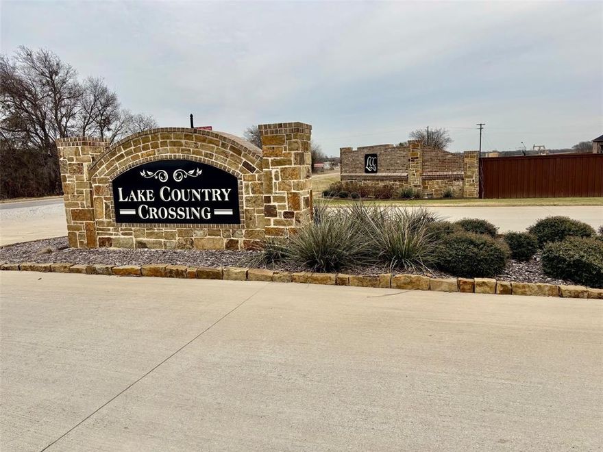 Build Your Dream Home on This Prime Corner Lot! Step into your future with this exceptional opportunity to create the home you've always envisioned! Nestled on over half an acre in a lavish community, this flat, level corner lot is the perfect canvas for your dream residence. WHY YOU'LL LOVE IT YOU ASK?  PEACE OF MIND: Protect your investment with established HOA and deed restrictions ensuring a beautifully maintained neighborhood. ENDLESS RECREATION: Just minutes away from breathtaking Lake Texoma and the exciting new Margaritaville, your weekends will be filled with relaxation and adventure! CONVENIENT LOCATION: Located only 20 minutes from Choctaw Casino, enjoy easy access to entertainment, dining, and nightlife. Right around the corner from Brookshires to make a convenient stop for tonight's dinner. READY TO BUILD: Water and sewer taps are already in place, making the construction process seamless and efficient. A COMMUNITY LIKE NO OTHER: Experience a serene lifestyle surrounded by nature, while still enjoying modern amenities. This lavish community promises tranquility and a friendly atmosphere, perfect for families and retirees alike. Don’t miss out on this rare opportunity to secure your slice of paradise. Your dream home is just a blueprint away! Contact us today for more information and to schedule a visit.
Make your dreams a reality—this lot won’t last long!