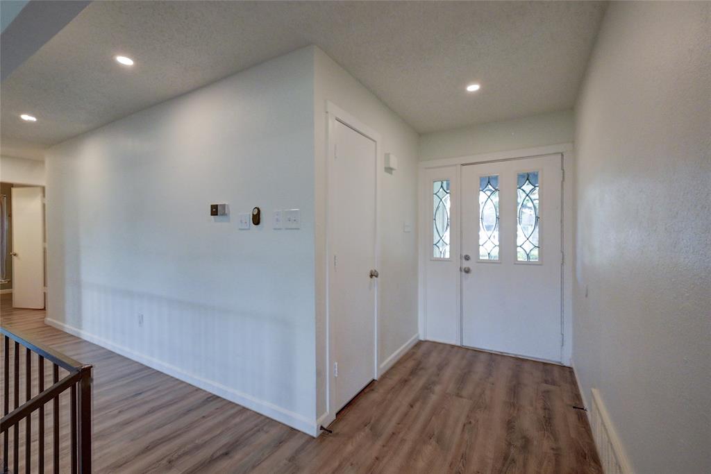 506 Betsy Ross Drive