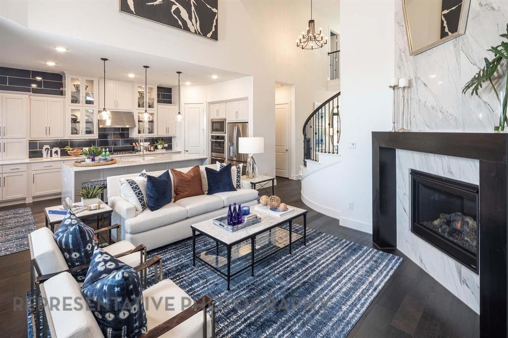 803 Shady Oaks Drive