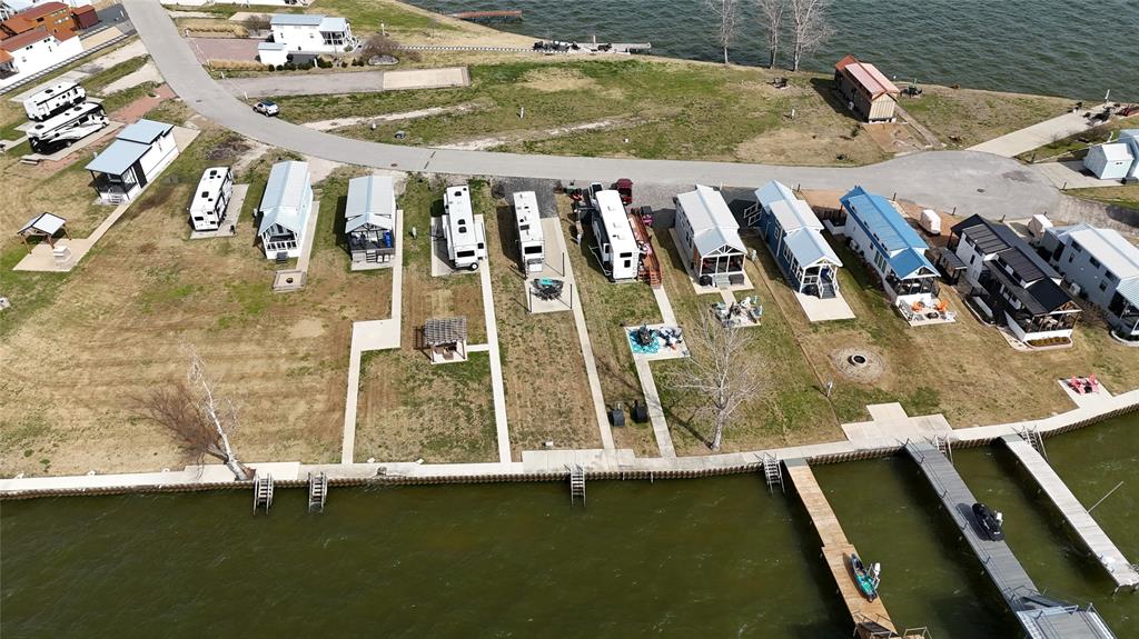 Peninsula Point - Land