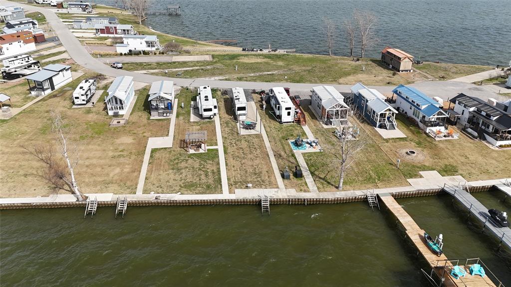 Peninsula Point - Land