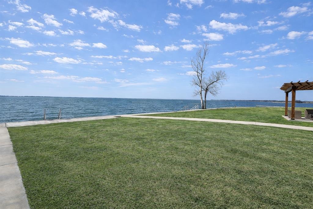 Peninsula Point - Land