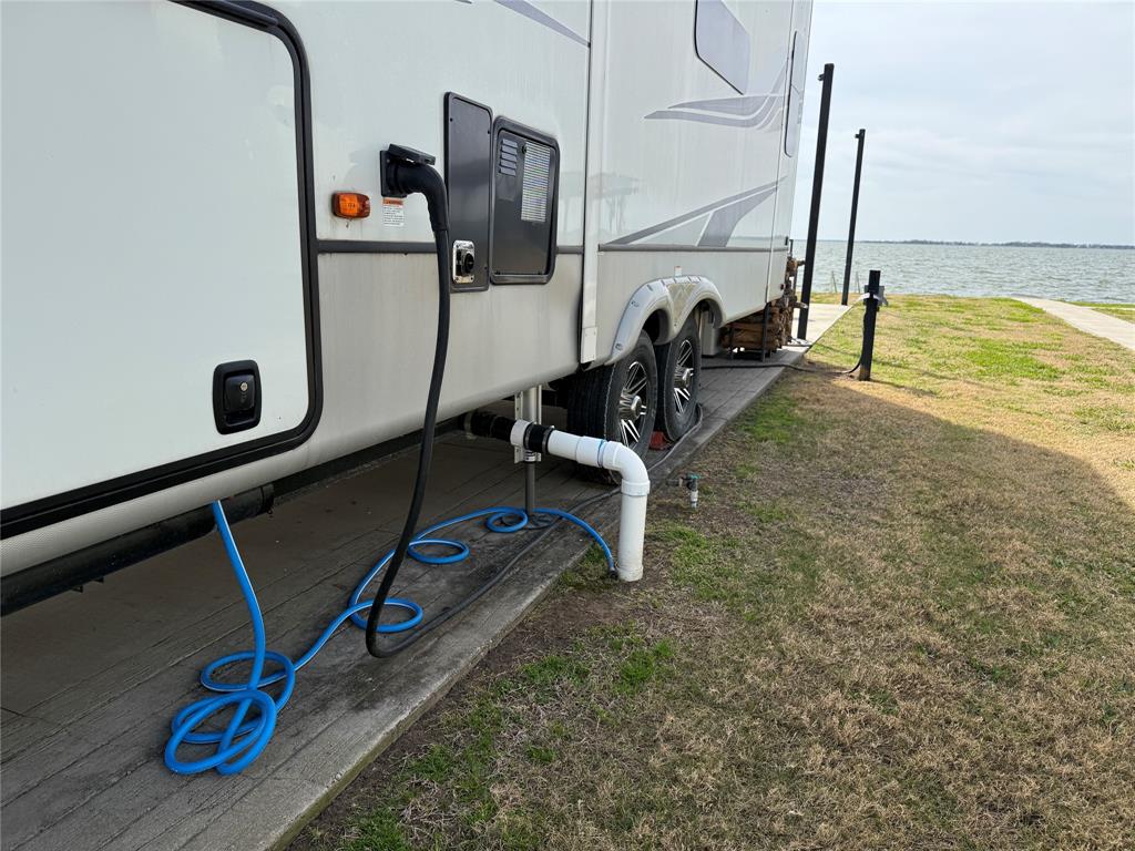 Peninsula Point - Land