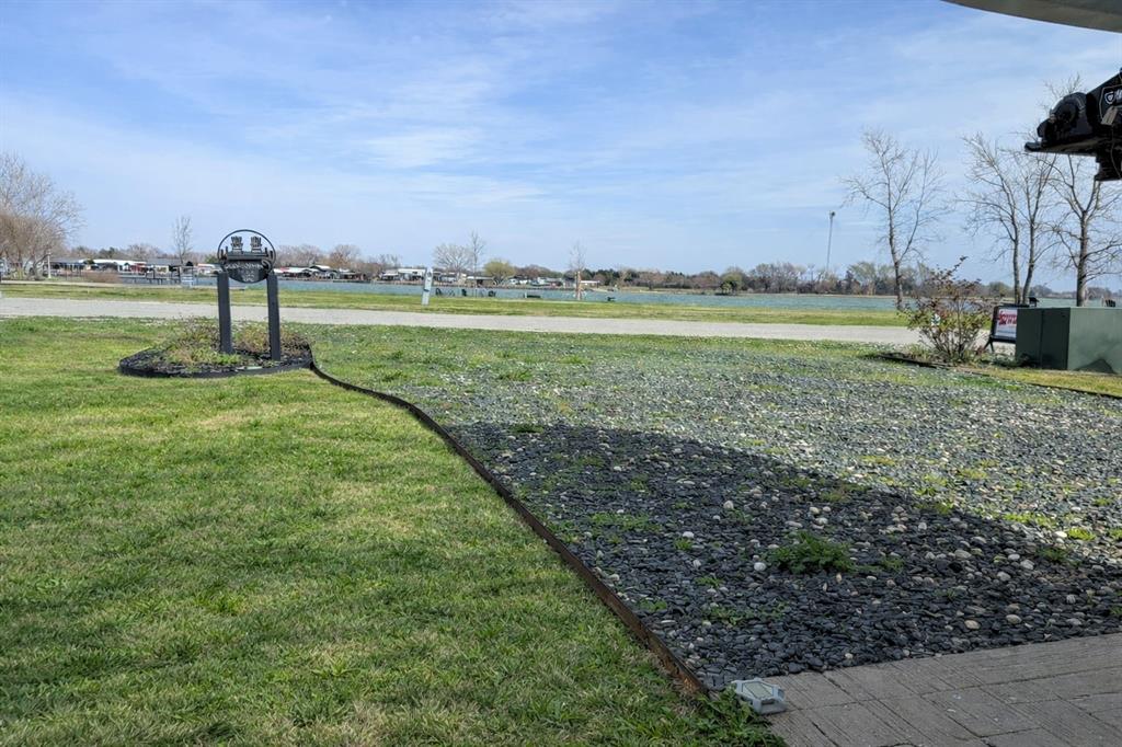 Peninsula Point - Land