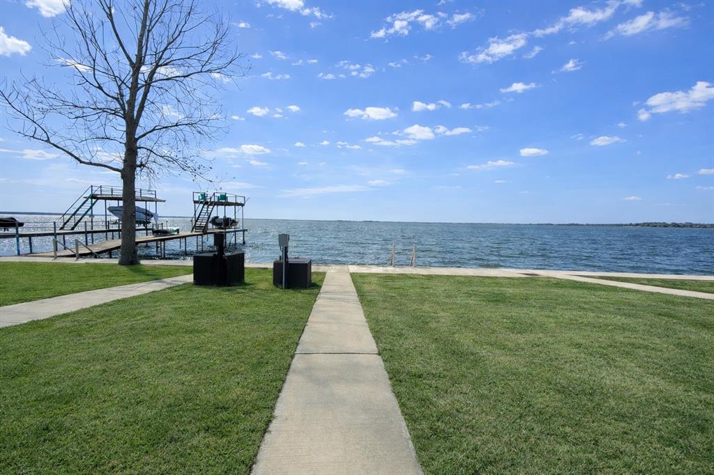 Peninsula Point - Land