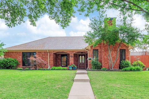 1513 Clover Drive Allen TX 75002