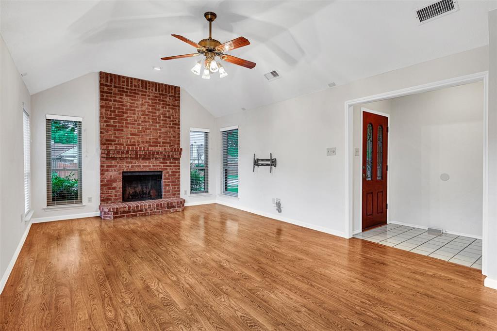 1513 Clover Drive
