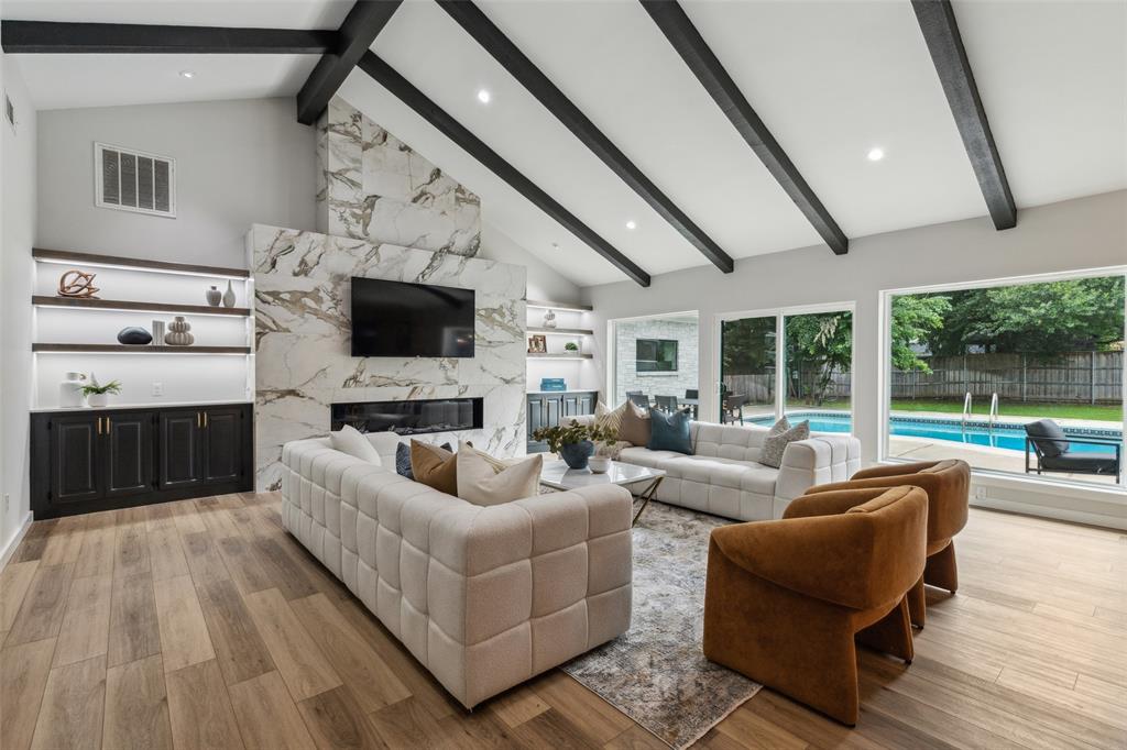 405 Woodbriar Court