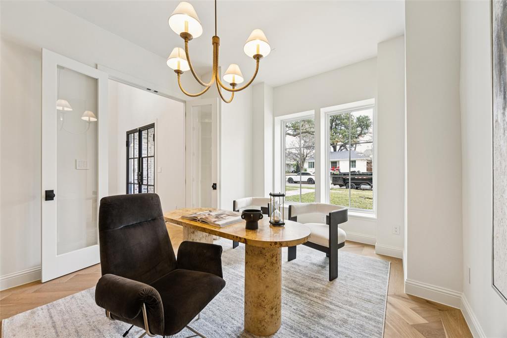 6860 Southridge Drive