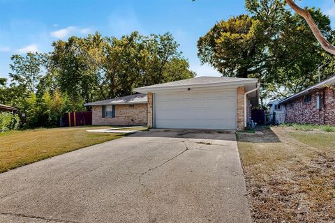 430 Shorewood Drive Duncanville TX 75116