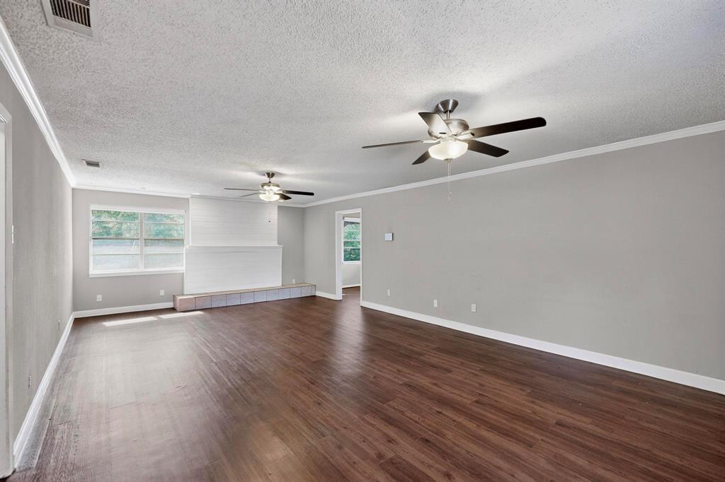 430 Shorewood Drive