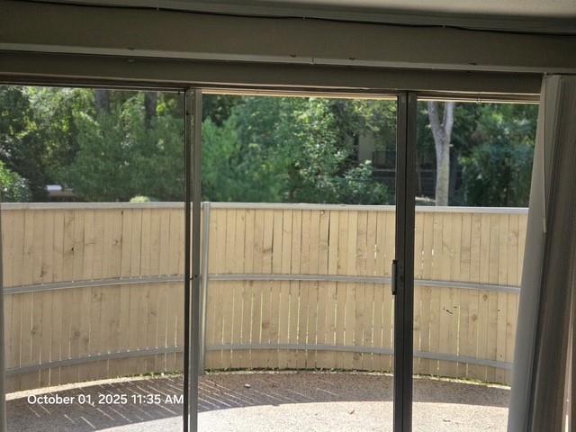 Royal Oaks Condo - Residential Lease