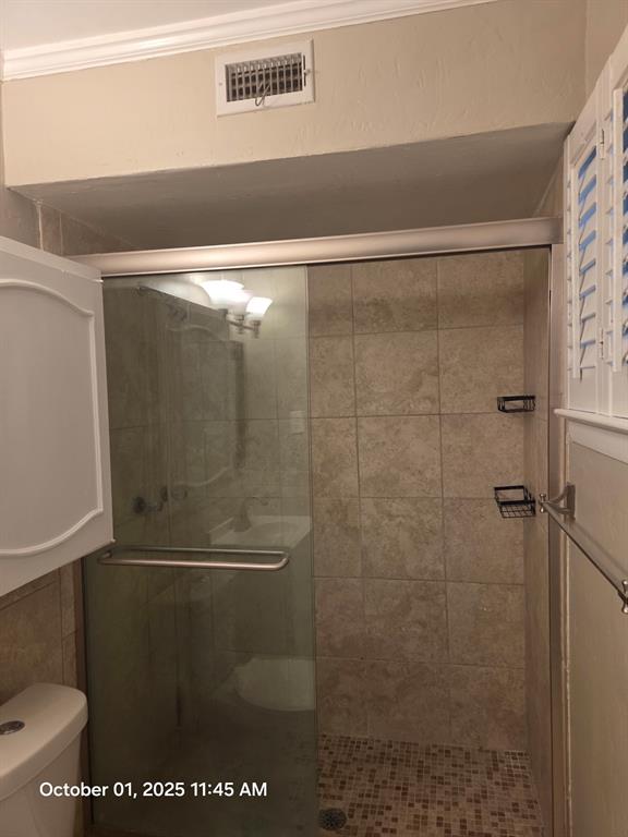 Royal Oaks Condo - Residential Lease