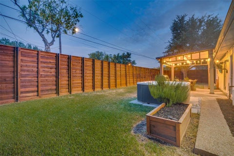Tiny photo for 1102 Woodland Way, Richardson, TX 75080 (MLS # 21396091)