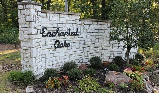 Enchanted Oaks Sec Tw - Residential