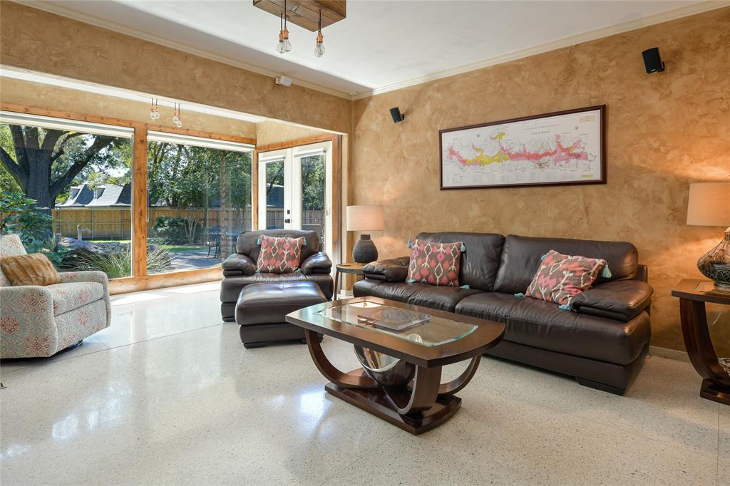 Russwood Acres 01 - Residential