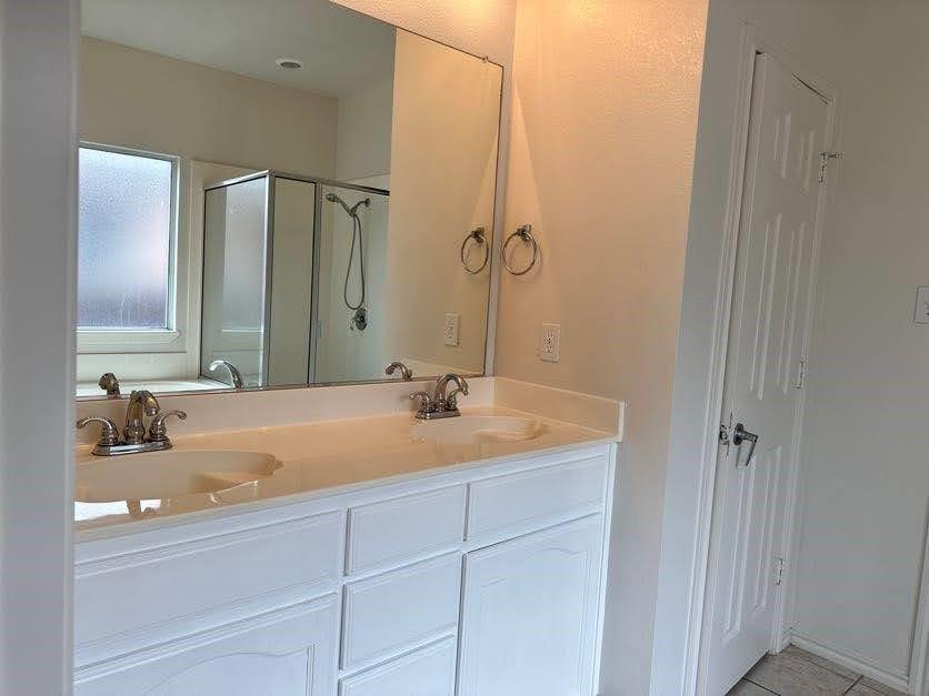 Alexandra Meadows - Residential Lease