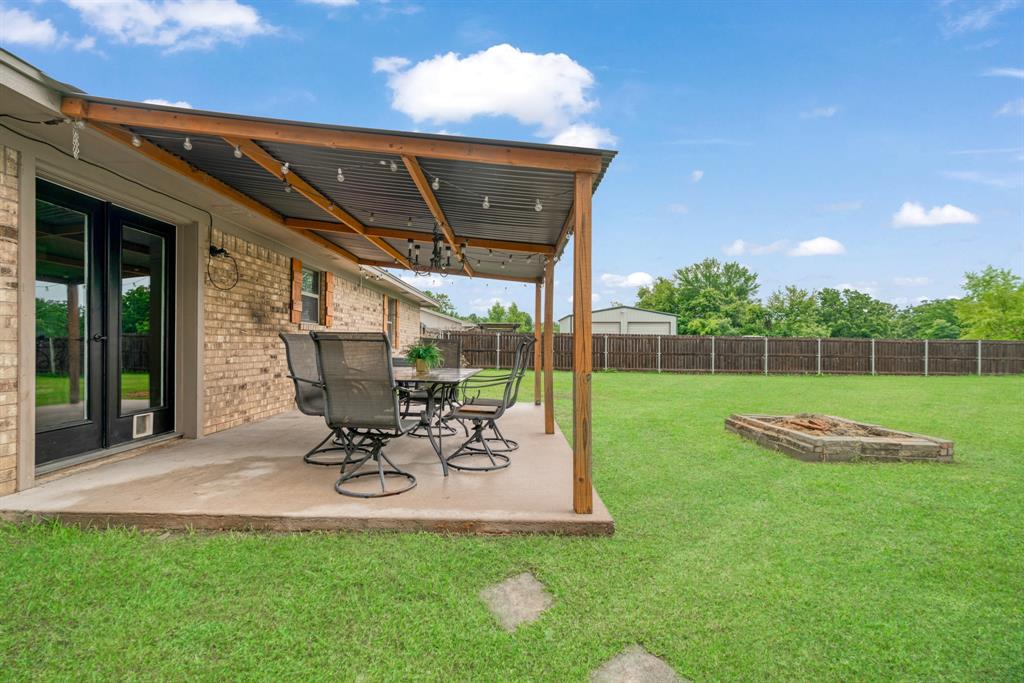 698 County Road 43900