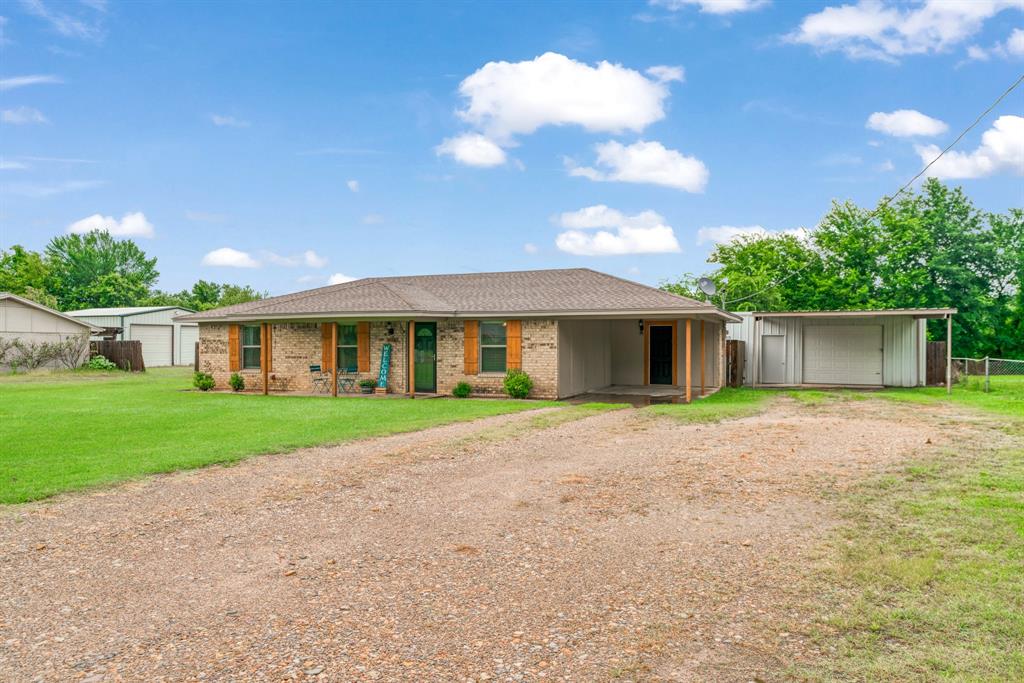 698 County Road 43900