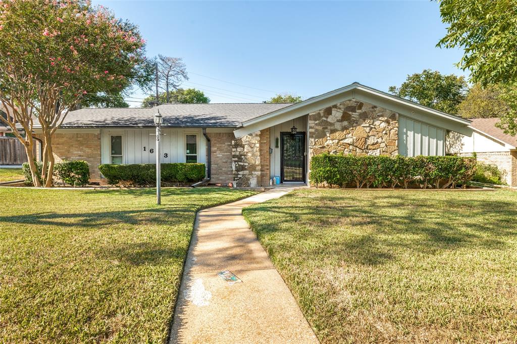 1633 Hanging Cliff Drive