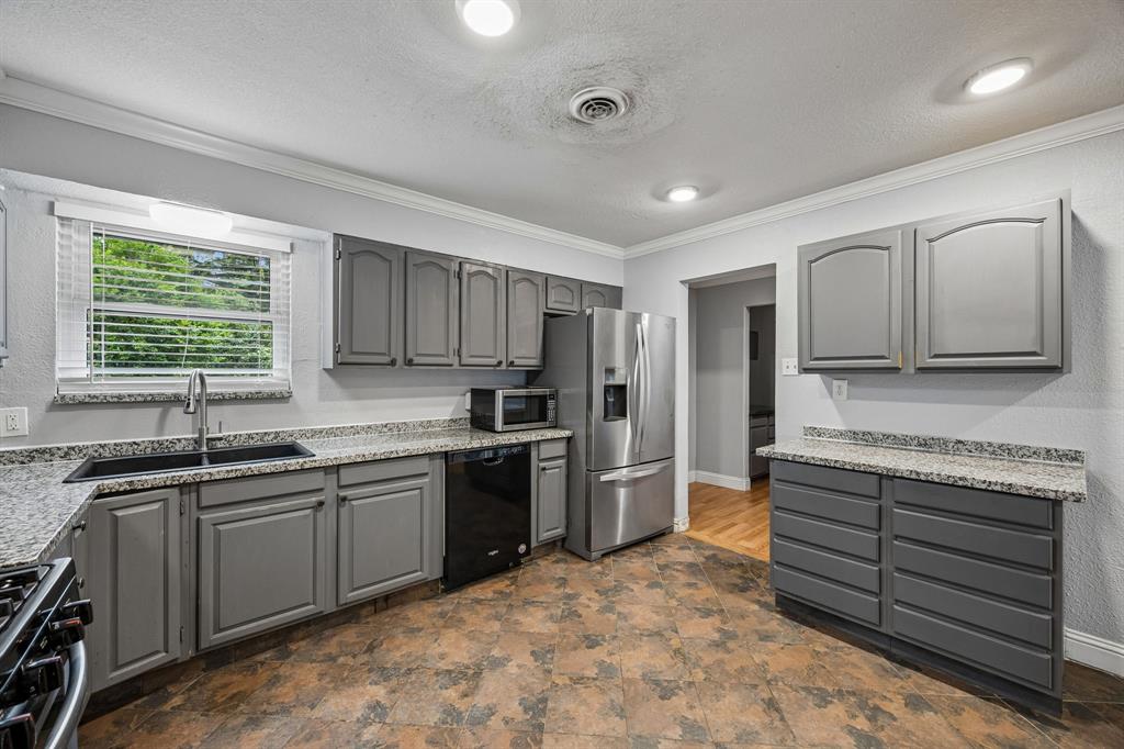 2332 Hartline Drive