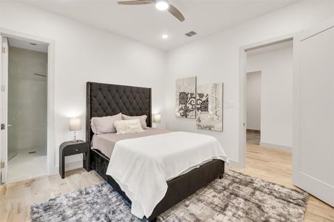 Tiny photo for 7519 Robin Road, Dallas, TX 75209 (MLS # 21032563)