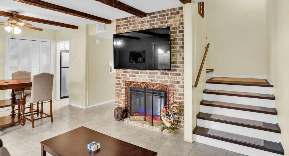 1820 E Kings Highway 15