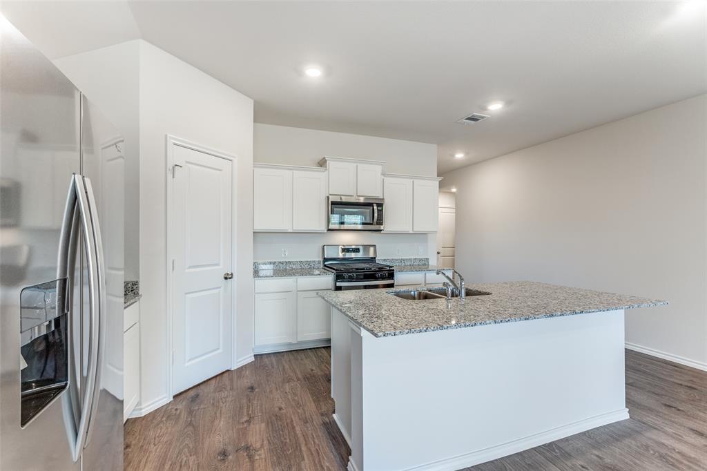 Chalk Hill Ph 2 - Residential Lease