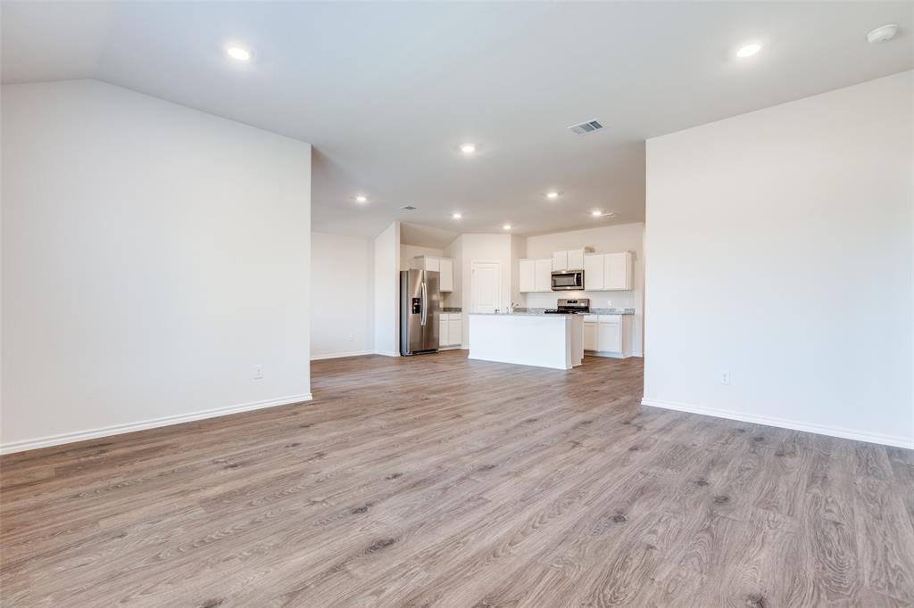 Chalk Hill Ph 2 - Residential Lease