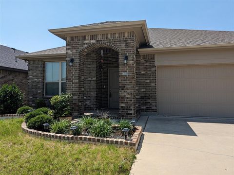 Photo of 1108 Bowlus Drive, Fort Worth, TX 76177 (MLS # 21335381)